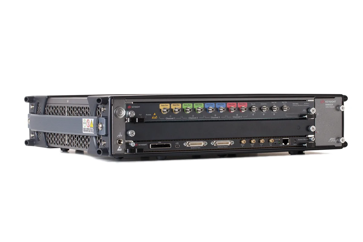 Многоканальная система на основе генератора сигналов произвольной формы Keysight M8195S