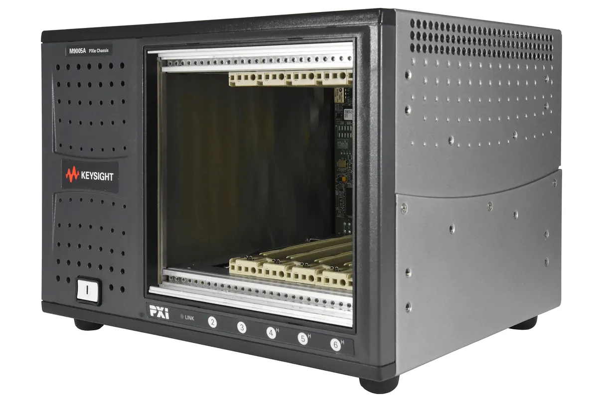Шасси в формате PXIe Keysight M9005A
