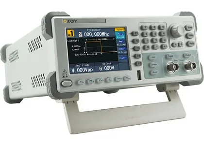 Генератор сигналов OWON AG051