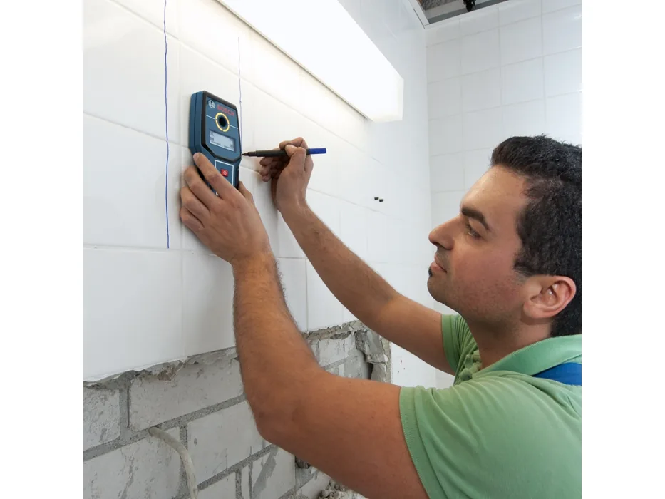 Детектор скрытой проводки Bosch GMS 100 M